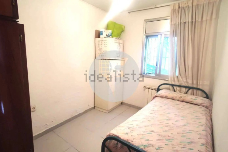 Casa independiente en calle del Camerun