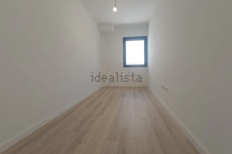 Dúplex en Carrer Transversal, 181