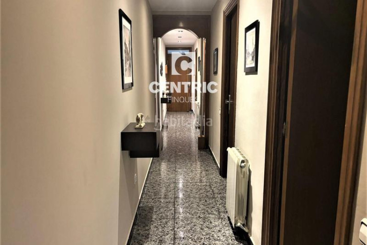 Piso planta baja de 3 habitaciones en Zona Esportiva Terrassa