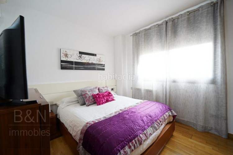 Piso te vas a enamorar de su carácter! amplio, luminoso, con zona comunitaria y plaza de párquing con trastero en Terrassa