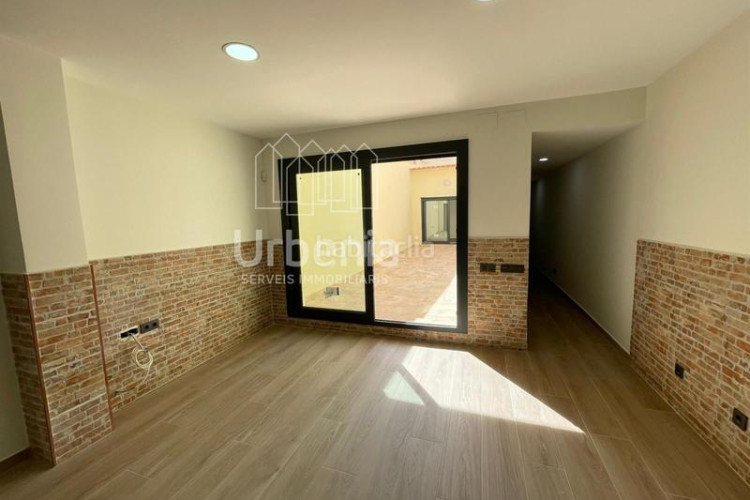 Piso  en venta en Ca n'Aurell Terrassa
