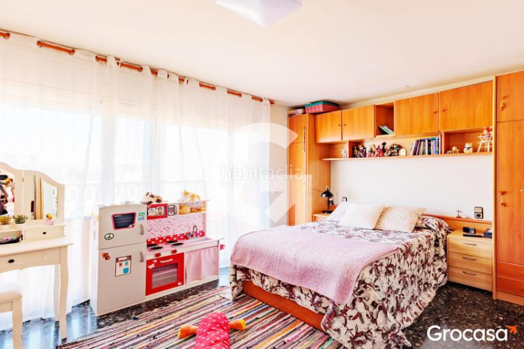 Casa amplia casa para dos familias en Les Arenes - La Grípia - Can Montllor Terrassa