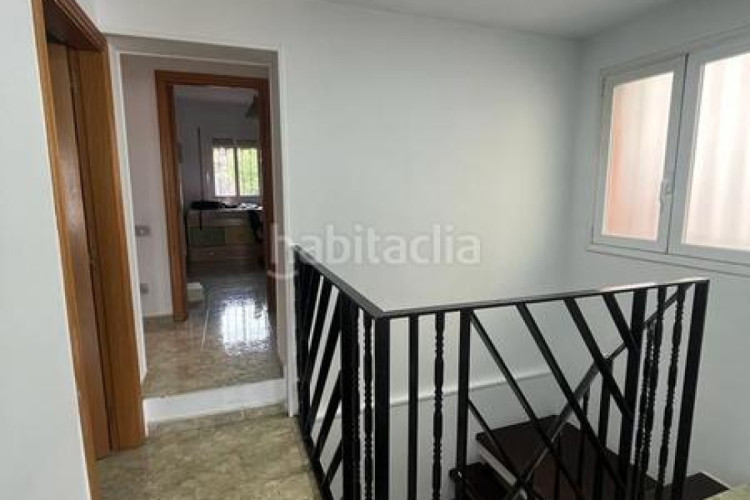 Chalet  en venta en La Cogullada, 5 dormitorios. en Terrassa
