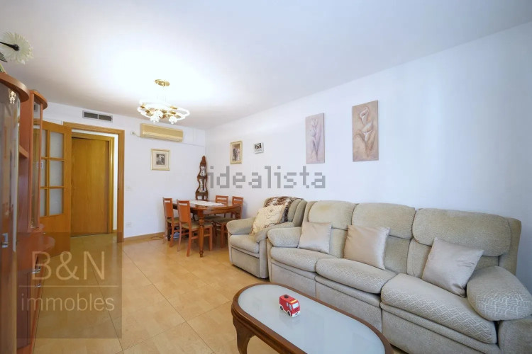 Amplia vivienda de ensueño en una ubicación privilegiada con 4 dormitorios y patio interior