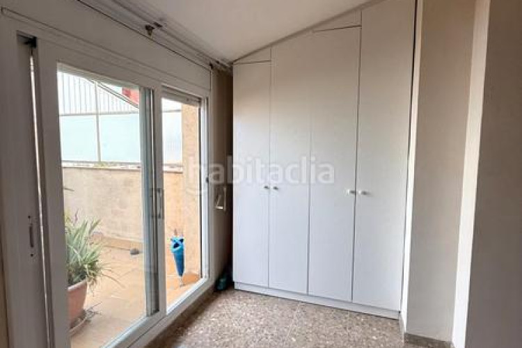 Dúplex atico-duplex de 4 habitaciones + estudio, 2 terrazas y parking en Terrassa