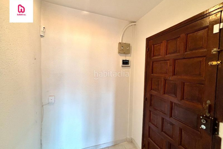 Piso  de 4 habitaciones con lavadero galería y balcón en Terrassa