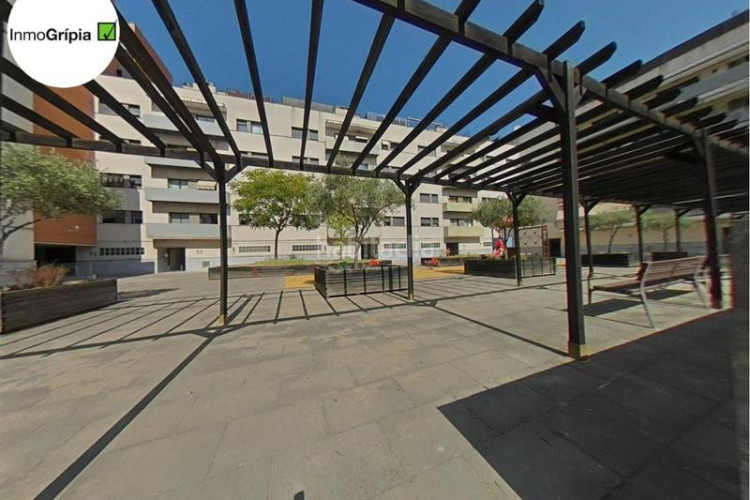Piso  en venta en les arenescan montllorla grípia08227 en Terrassa