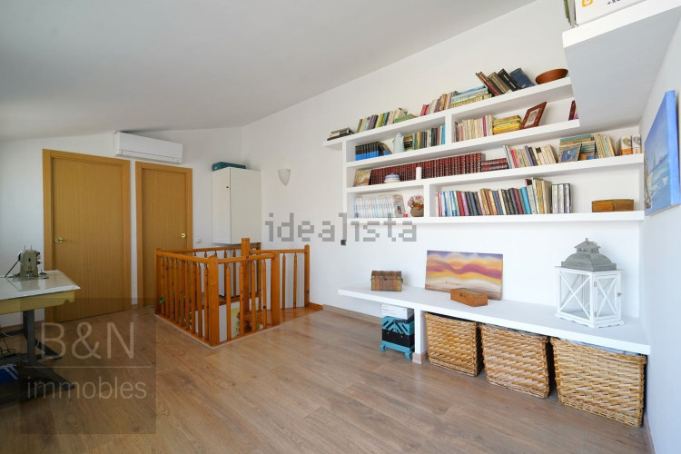 Dúplex en Barrio Zona Esportiva