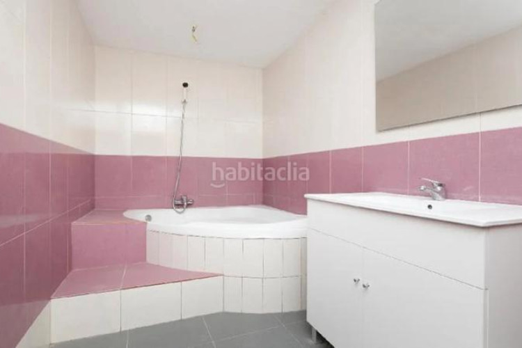 Piso ¡espacioso piso , ideal para familias! en La Maurina Terrassa