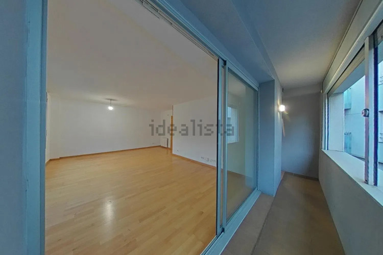 ESPECTACULAR DÚPLEX DE 4DORMITORIOS+3BAÑOS +BALCON+TERRAZA + PARKING (17M).