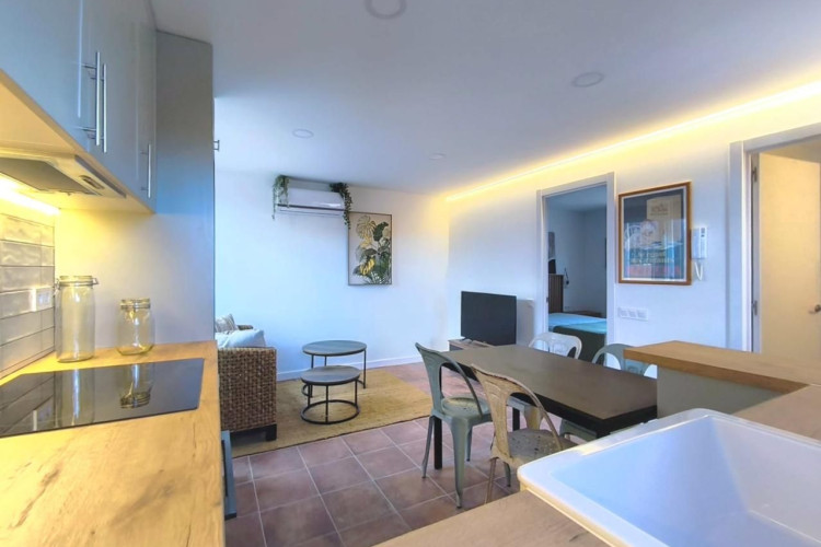 Carrer de la Llebre, Les Martines