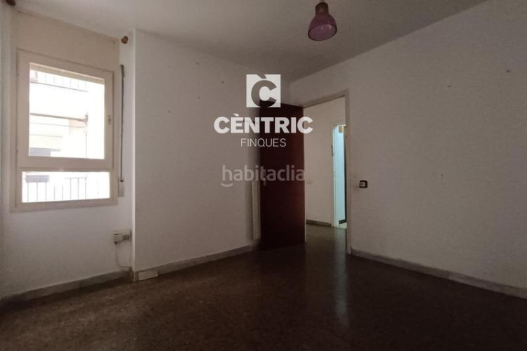 Piso gran piso, 4 habitaciones, genial ubicación en Terrassa