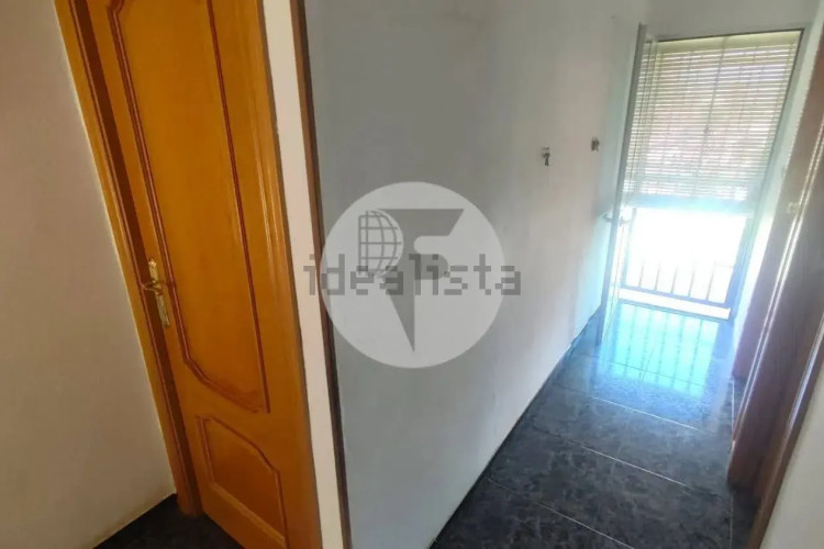 Casa independiente en calle del Camerun