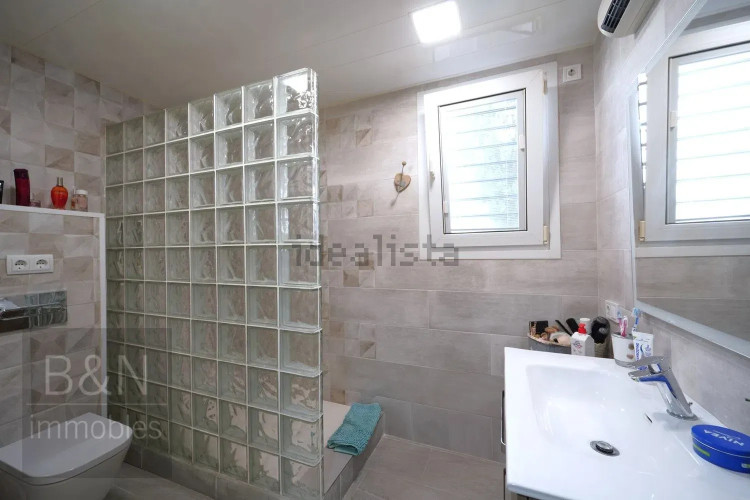 Casa independiente en Barrio Les Martines
