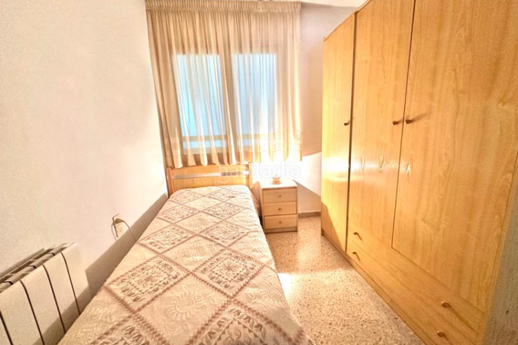 Piso  con 4 dormitorios y balcón en Sant Pere Nord Terrassa