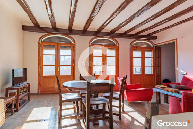 Piso oportunidad única dos pisos independientes en el centro en Terrassa