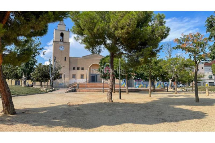 Piso  seminuevo en venta tocando avda. de barcelona de 35m construidos. en Terrassa