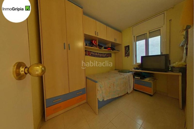 Piso  en venta en les arenescan montllorla grípia08227 en Terrassa
