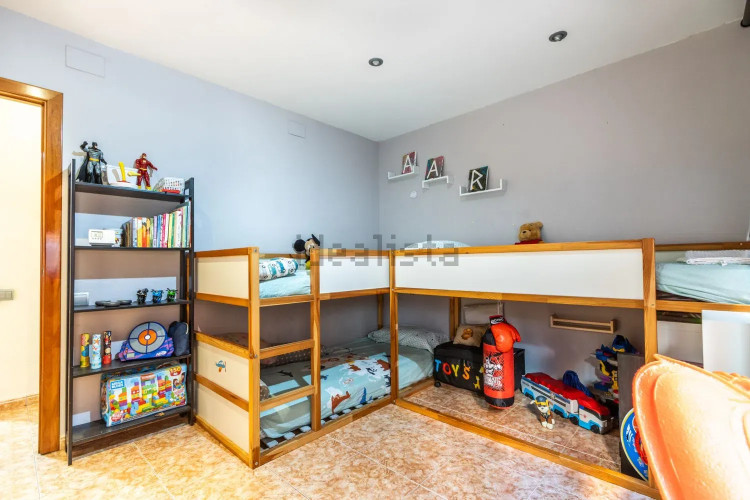 Piso en Barrio Les Arenes