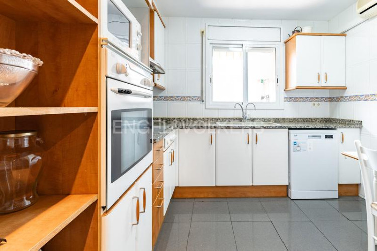 Apartamento piso del 2001 con trastero en Ca n'Aurell Terrassa