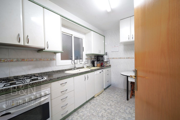 Amplia vivienda de ensueño en una ubicación privilegiada con 4 dormitorios y patio interior