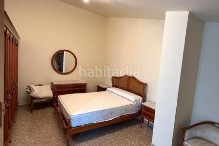Dúplex atico-duplex de 4 habitaciones + estudio, 2 terrazas y parking en Terrassa