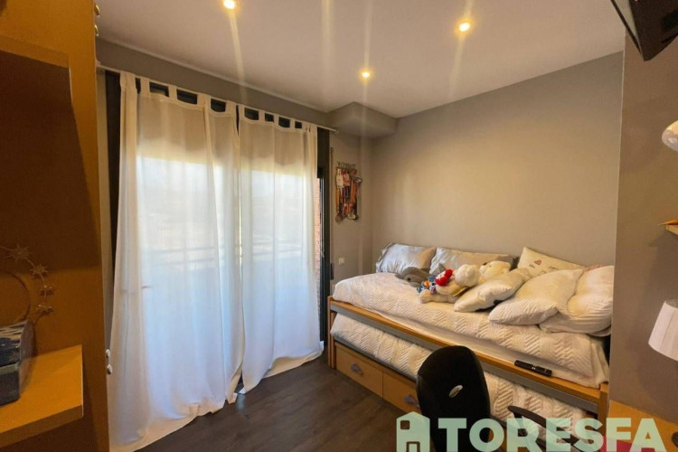 Francesc Maciu00E0, Sant Pere Nord
