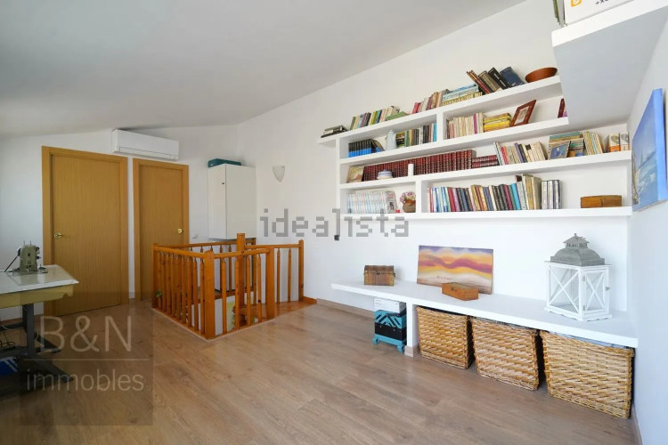 Dúplex en Barrio Zona Esportiva