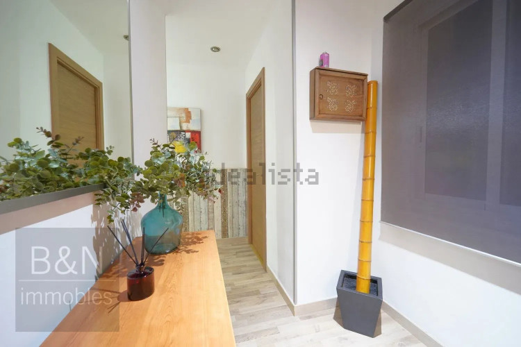 EN EL CENTRO DE TERRASSA CON TERRAZA DE 20 m² Y A UN PASO DEL PARC VALLPARADÍS