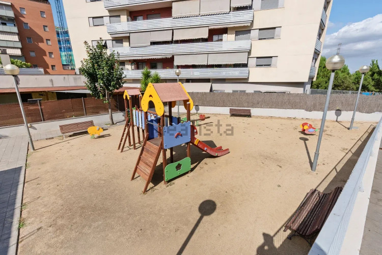 Dúplex en Barrio Les Arenes