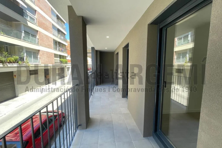 Piso en calle Transversal, 181