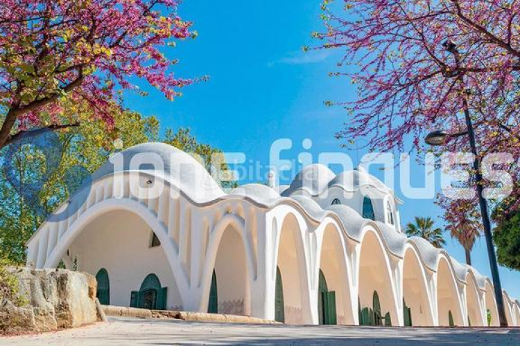 Casa adosada ione finques ofrece en Les Arenes - La Grípia - Can Montllor Terrassa
