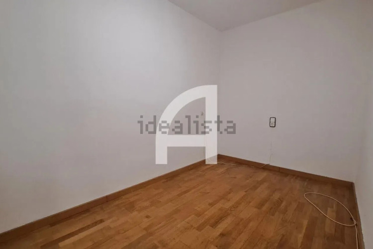 Piso en avenida de Josep Tarradellas