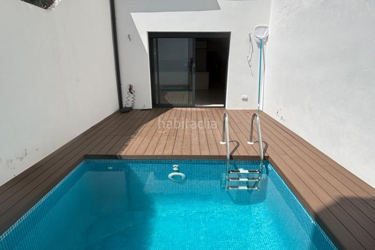 Casa en carrer de las navas de tolosa 87 exclusiva casa a estrenar con piscina privada en Terrassa