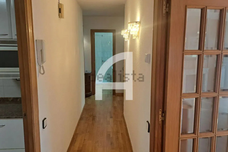 Piso en avenida de Josep Tarradellas
