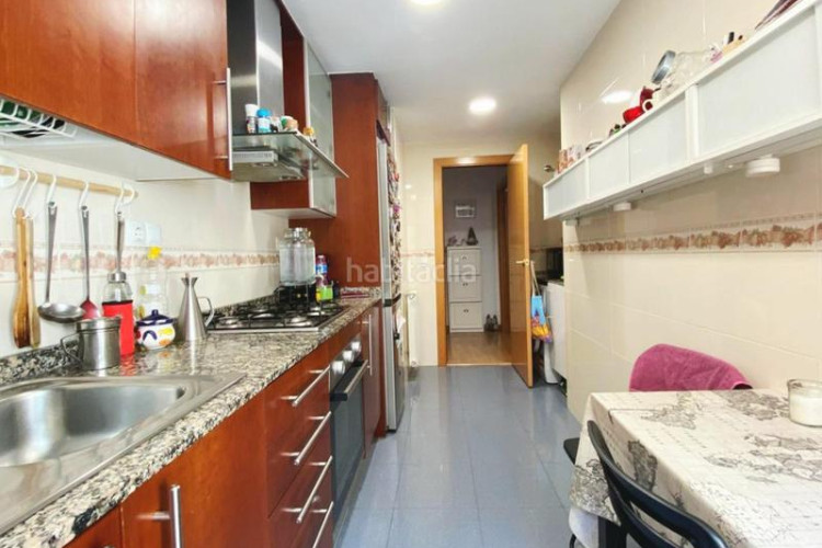 Planta baja piso de en Segle XX con pk actualmente alquilado en Terrassa