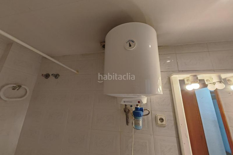 Loft acogedora planta baja loft, con patio. a 10 andando fgc y centro. en Terrassa