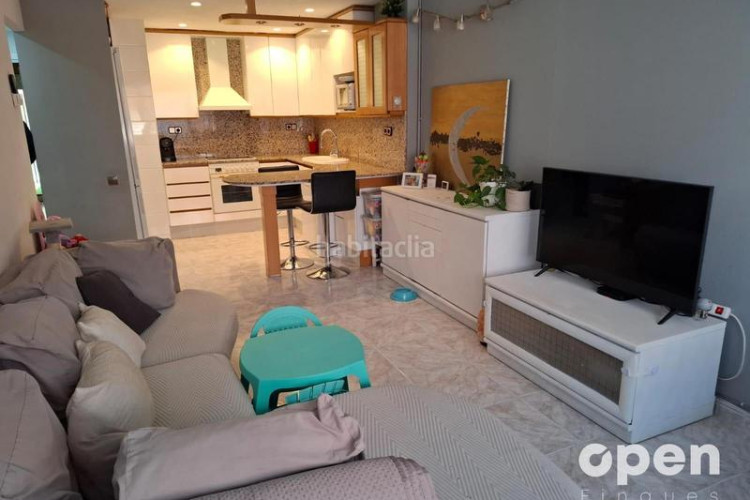 Piso calle reus en Les Arenes - La Grípia - Can Montllor Terrassa