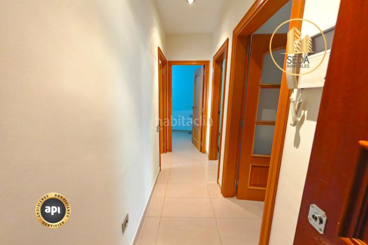 Casa dos viviendas independientes en una sola casa en la gripia – les arenes en Terrassa