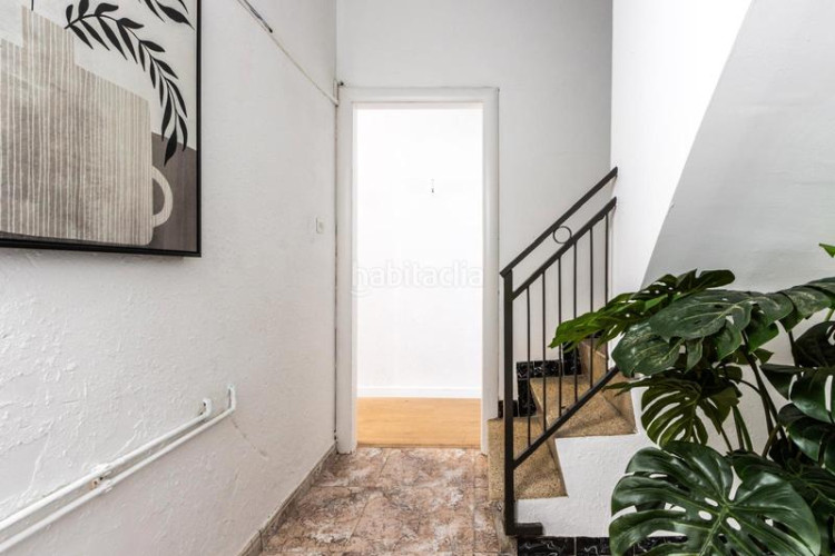 Dúplex vivienda tipo dúplex de 2habs. + garaje + patio. zona Segle XX en Terrassa