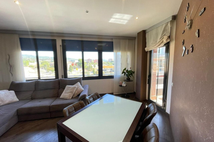 De Francesc Maciu00E0, Sant Pere Nord