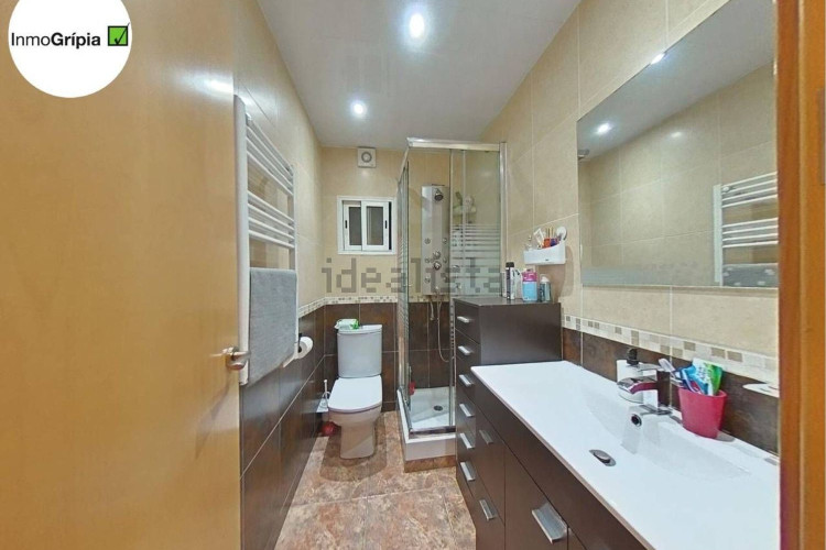 Piso en venta en Les Arenes
