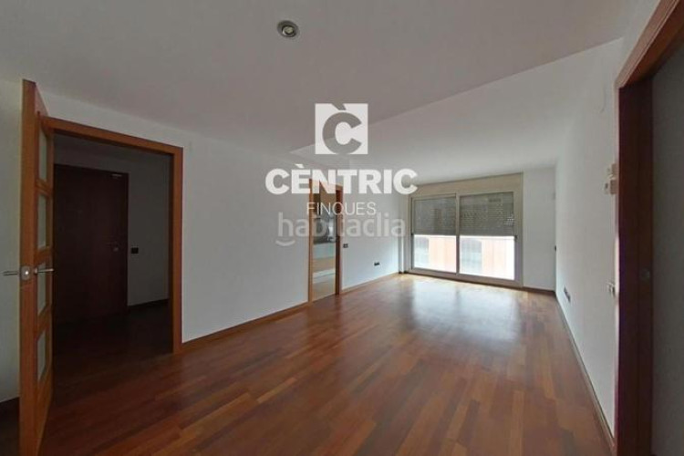 Piso  espacioso con 3 habitaciones ideal familias modernas! en Terrassa