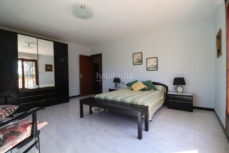 Casa única e impresionante finca a 4 vientos con piscina y jardin en Terrassa
