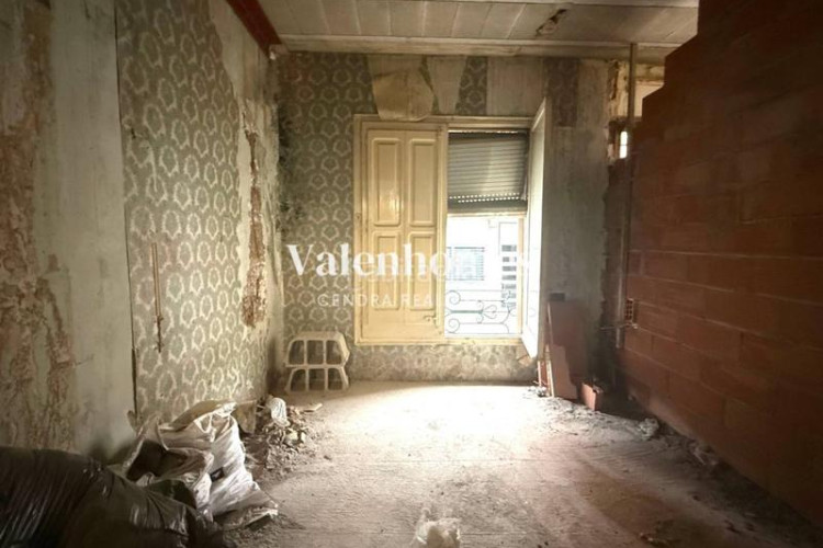 Casa justo al lado del impresionante parque de vallparadís, esta es tu oportunidad! en Terrassa