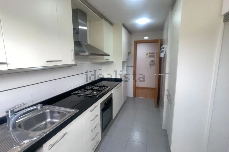 Piso en avenida de la Lacetània, 58
