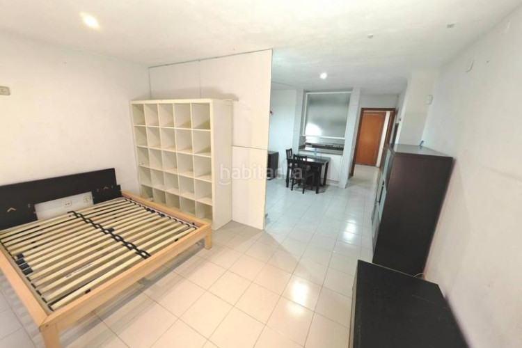 Loft  en venta en escoles en Cementiri Vell Terrassa