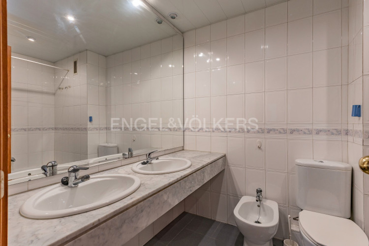 Vallparadu00EDs - Antic Poble de Sant Pere