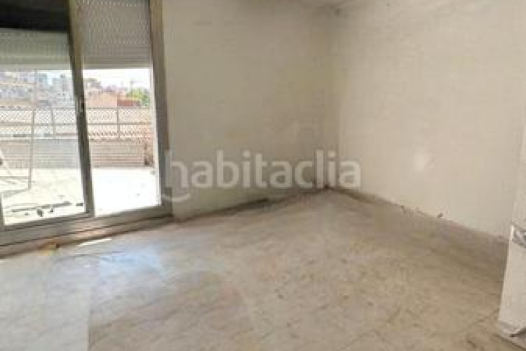 Casa adosada casa estupenda para reformar y economica en Can Boada en Terrassa