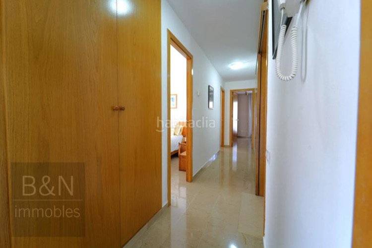 Dúplex espectacular terraza, garaje privado capacidad para 4 coches, vivienda amplia y luminosa! en Terrassa